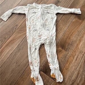 Posh Peanut Charlie Footie